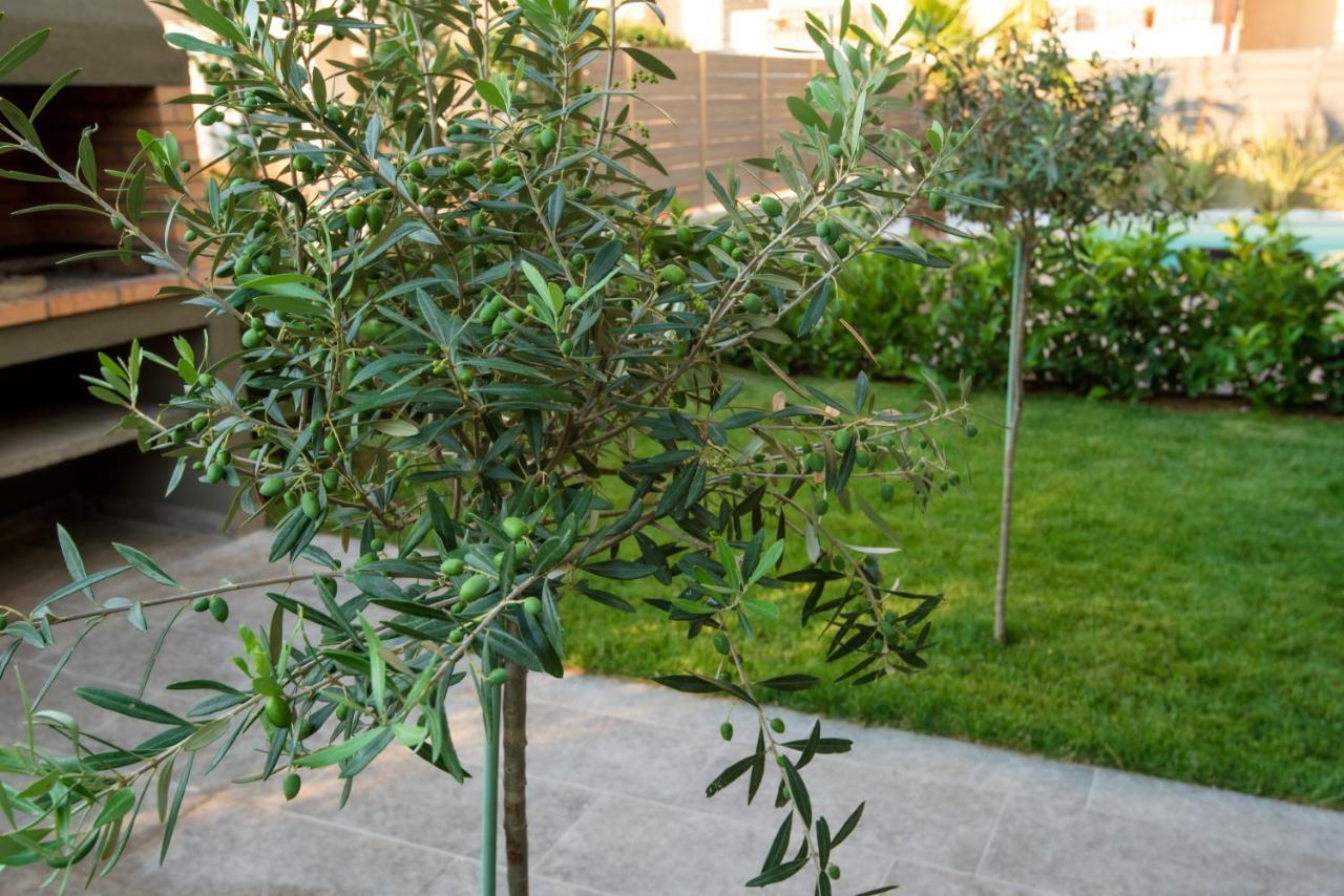 Olive 102 Leilighet Peraía Eksteriør bilde